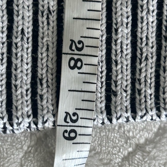 Guess Men’s Gray Marled Clay Shawl Sweater Size XL NWT - Picture 5 of 8
